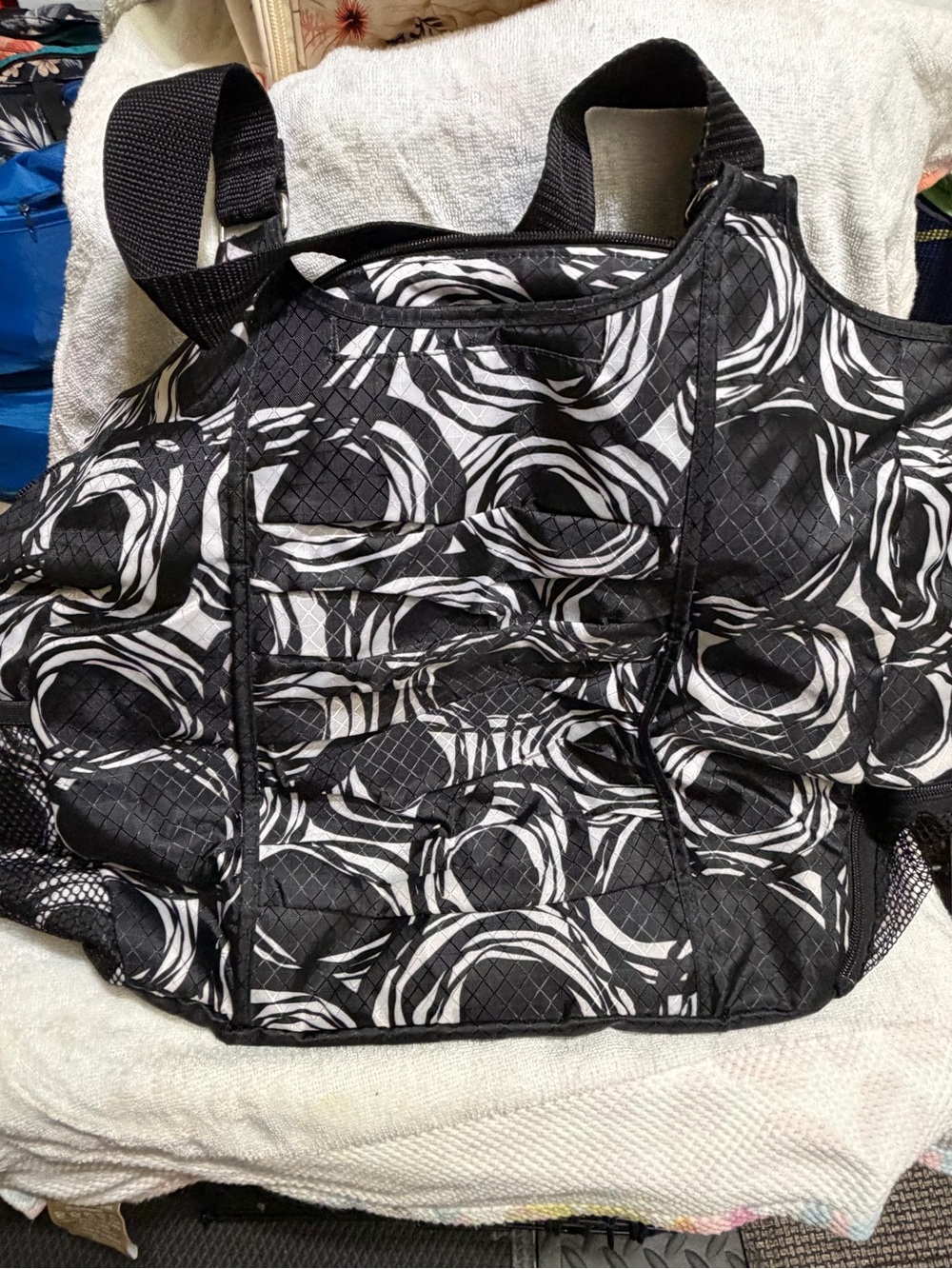 thirty-one Black & White Swirl Quilted Tote
